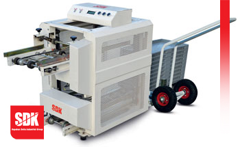 Fully automatic box stacking machine
